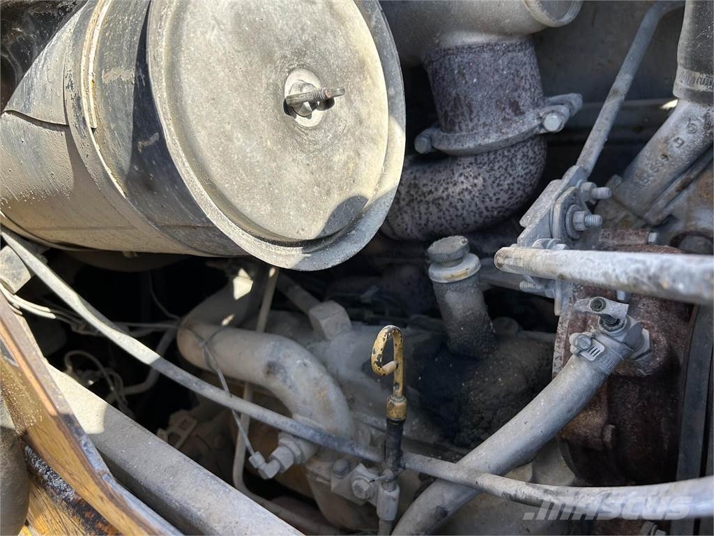 John Deere 510D لوادر ذات جرافات عكسية