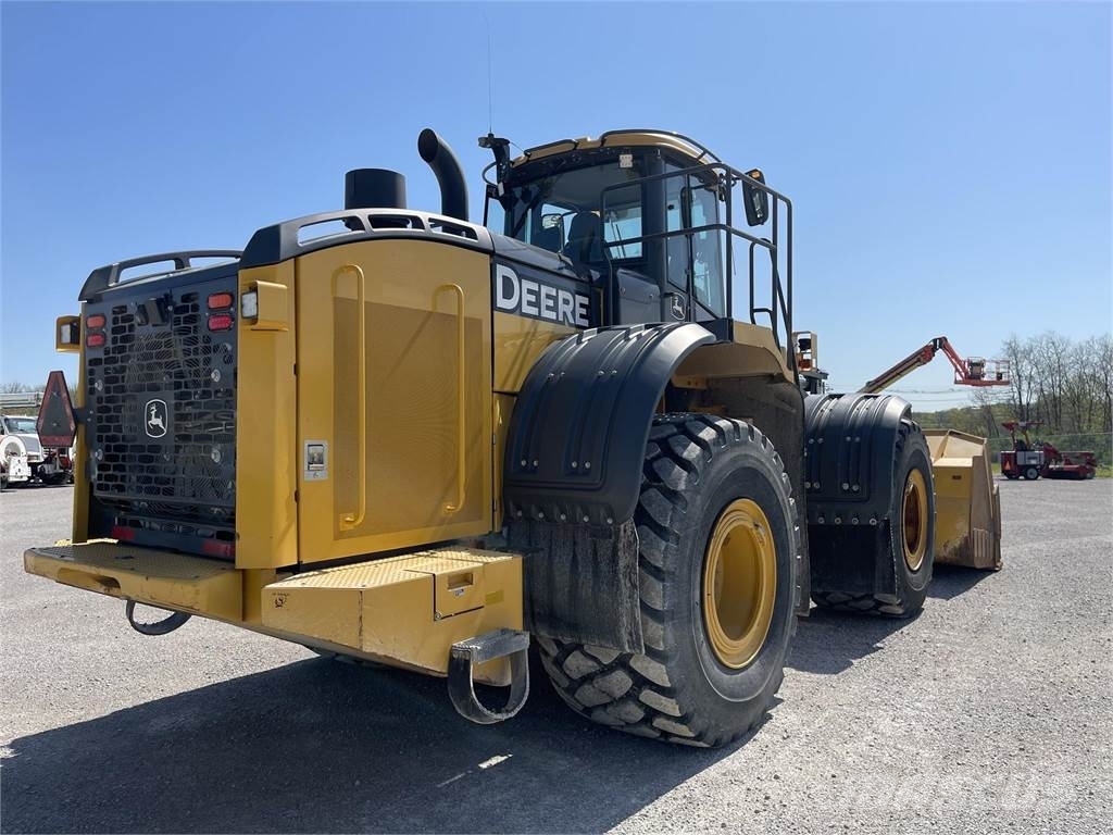 John Deere 844KIII Kolesové nakladače