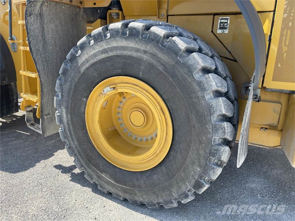 John Deere 844KIII Kolesové nakladače