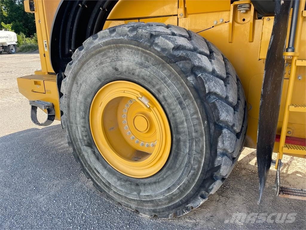 John Deere 844KIII Cargadoras sobre ruedas