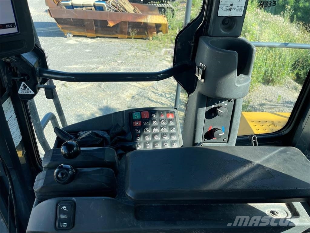 John Deere 844KIII Cargadoras sobre ruedas