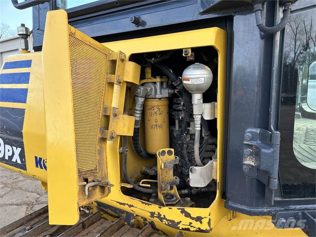 Komatsu D39PX-24 Pásové dozéry