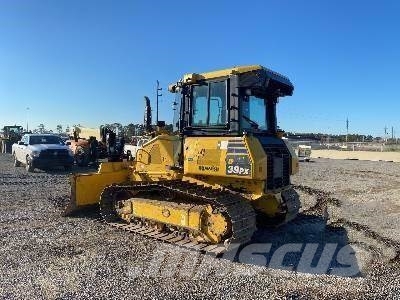 Komatsu D39PX-24 Pásové dozéry