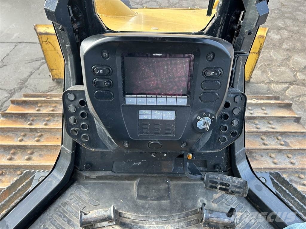 Komatsu D39PX-24 Pásové dozéry