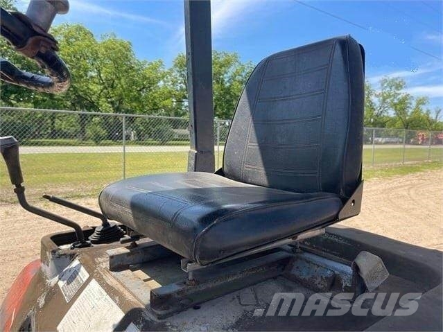 Kubota R520 轮式装载机