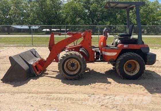 Kubota R520 轮式装载机