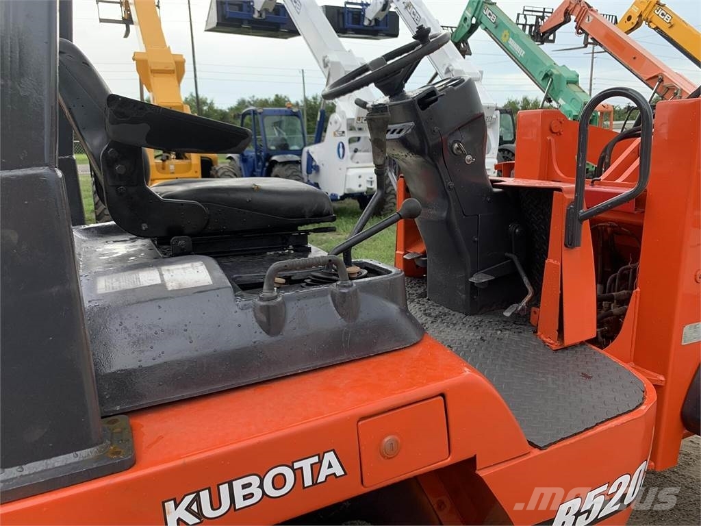Kubota R520 Kolesové nakladače