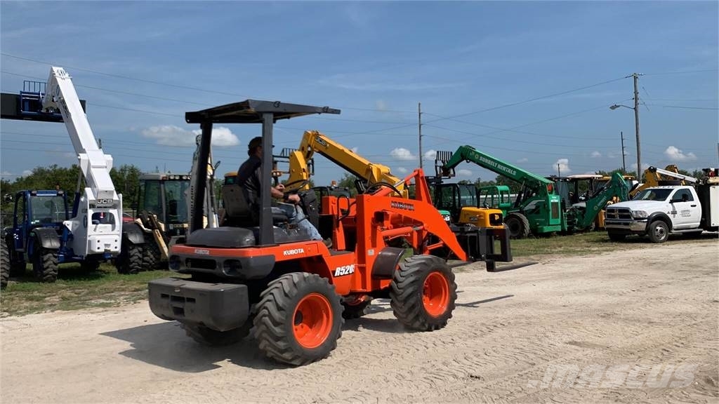 Kubota R520 Kolesové nakladače
