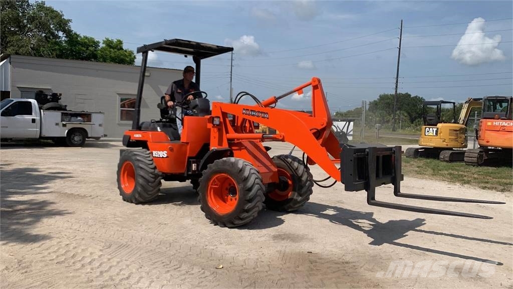 Kubota R520 Kolesové nakladače