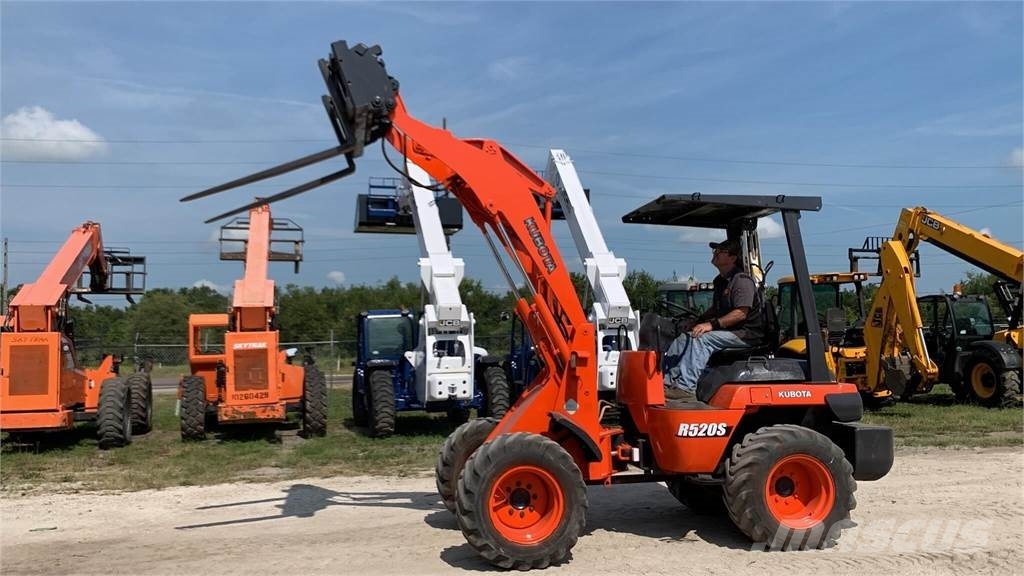 Kubota R520 Kolesové nakladače