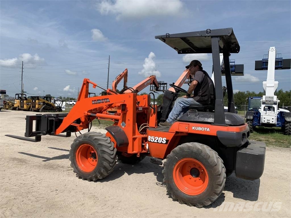 Kubota R520 Kolesové nakladače