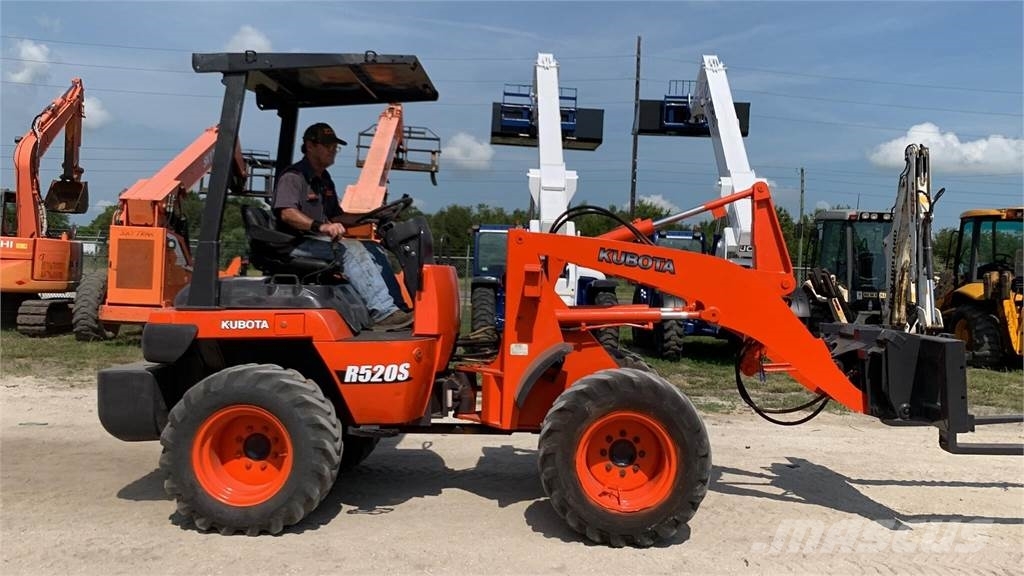 Kubota R520 Kolesové nakladače