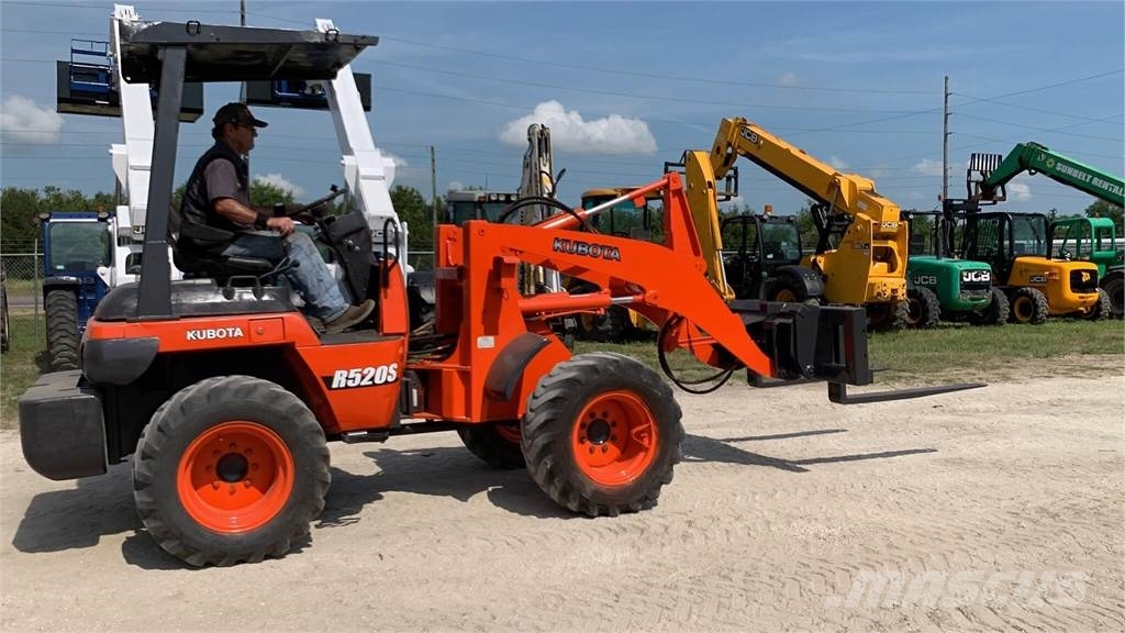 Kubota R520 Kolesové nakladače