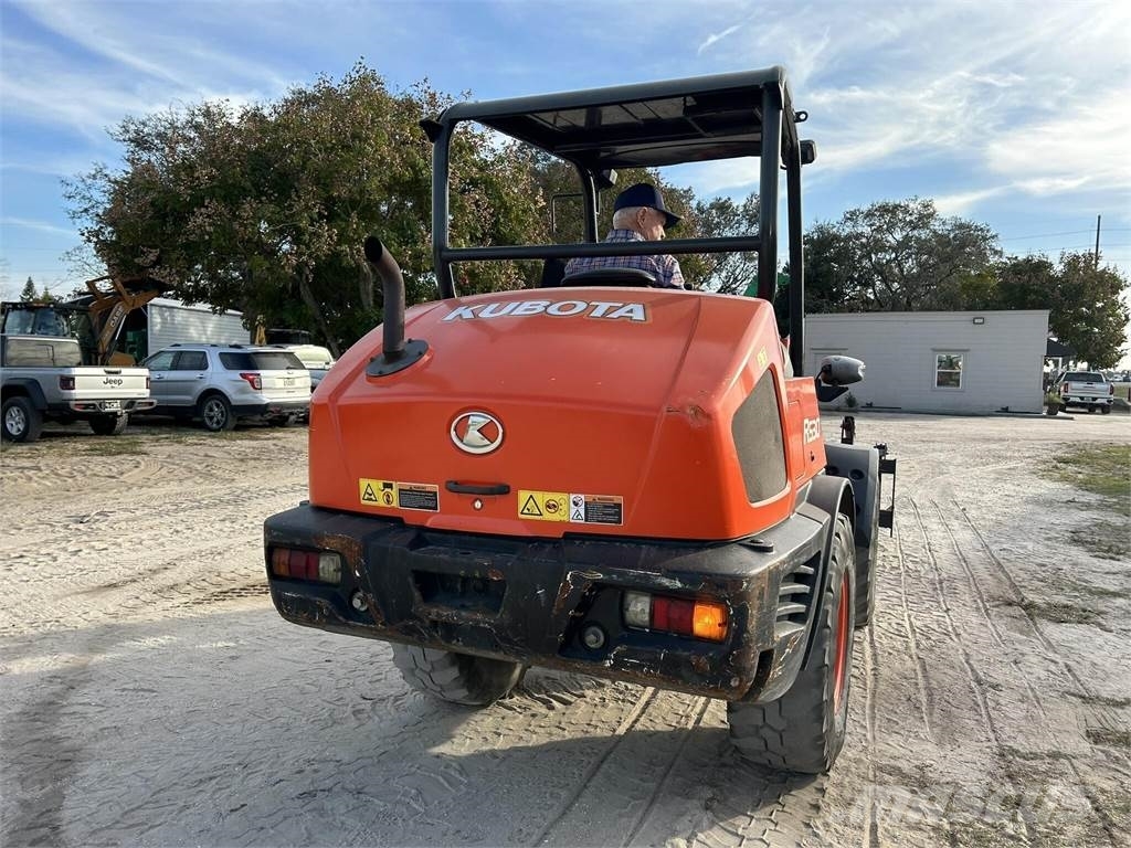Kubota R530 Wielladers