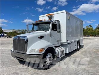 Peterbilt 335 건설 장비 - 기타