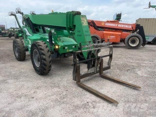SkyTrak 6042 Telescopic handlers