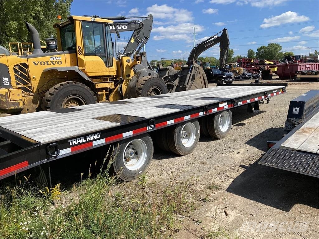 Trail King Low loader-semi-trailers