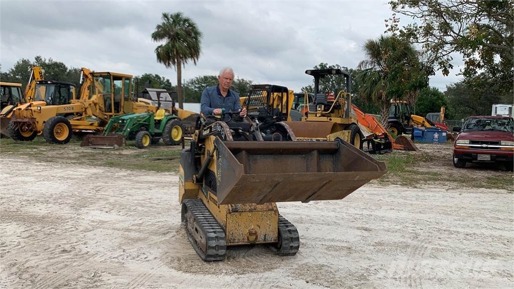 Vermeer S650TX لوادر انزلاقية التوجيه