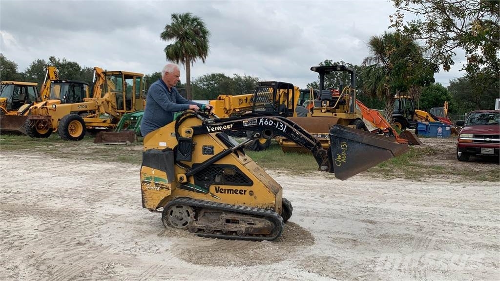 Vermeer S650TX لوادر انزلاقية التوجيه