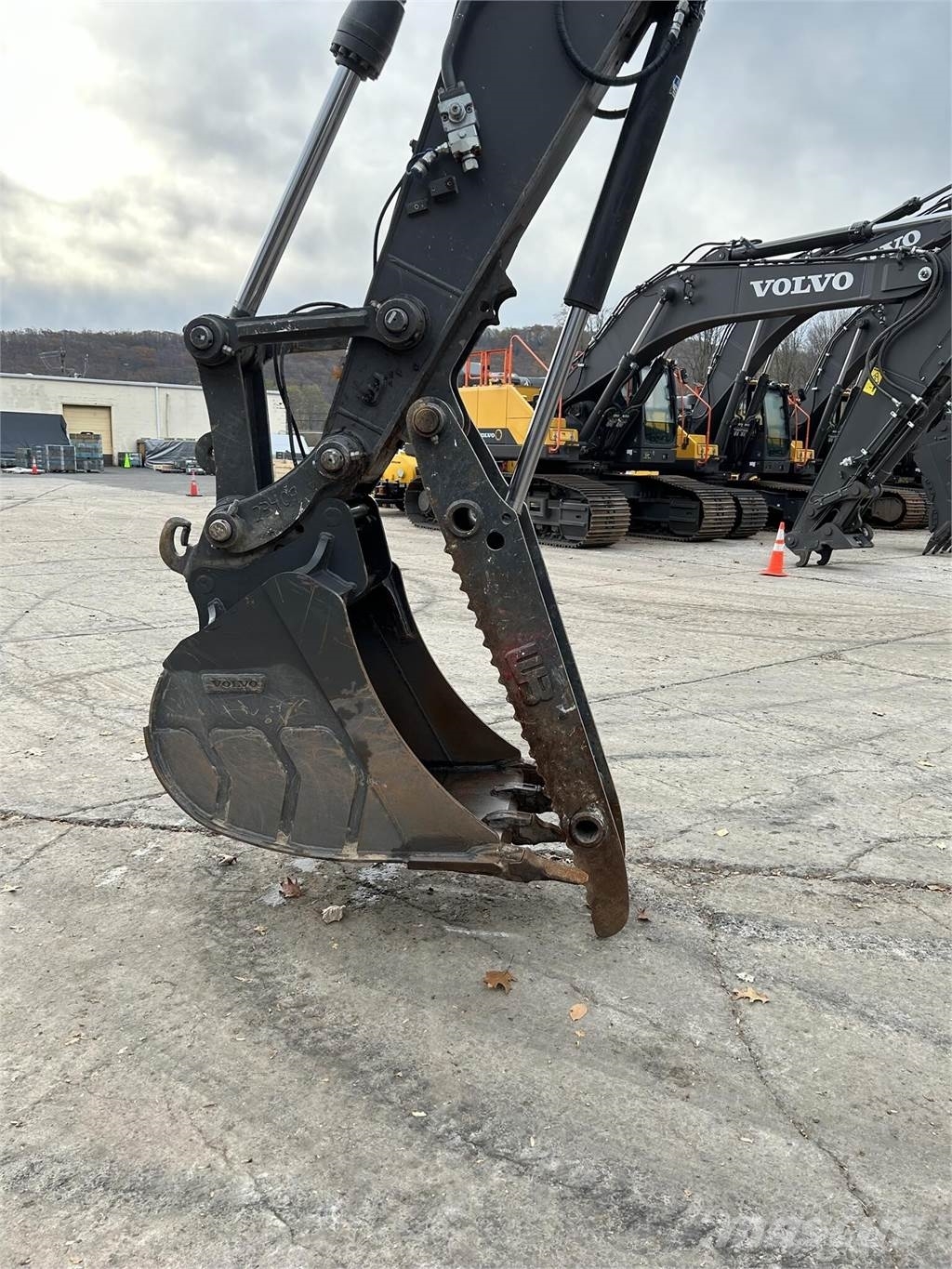 Volvo EC160EL 대형 굴삭기 29톤 이상