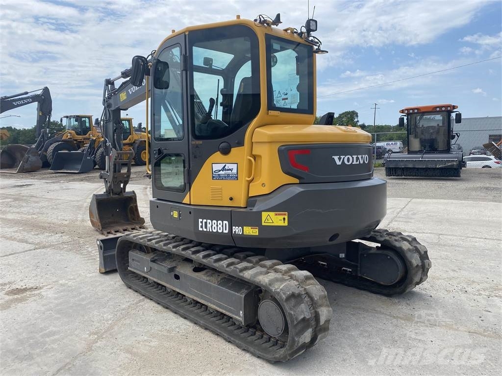 Volvo ECR88D 대형 굴삭기 29톤 이상