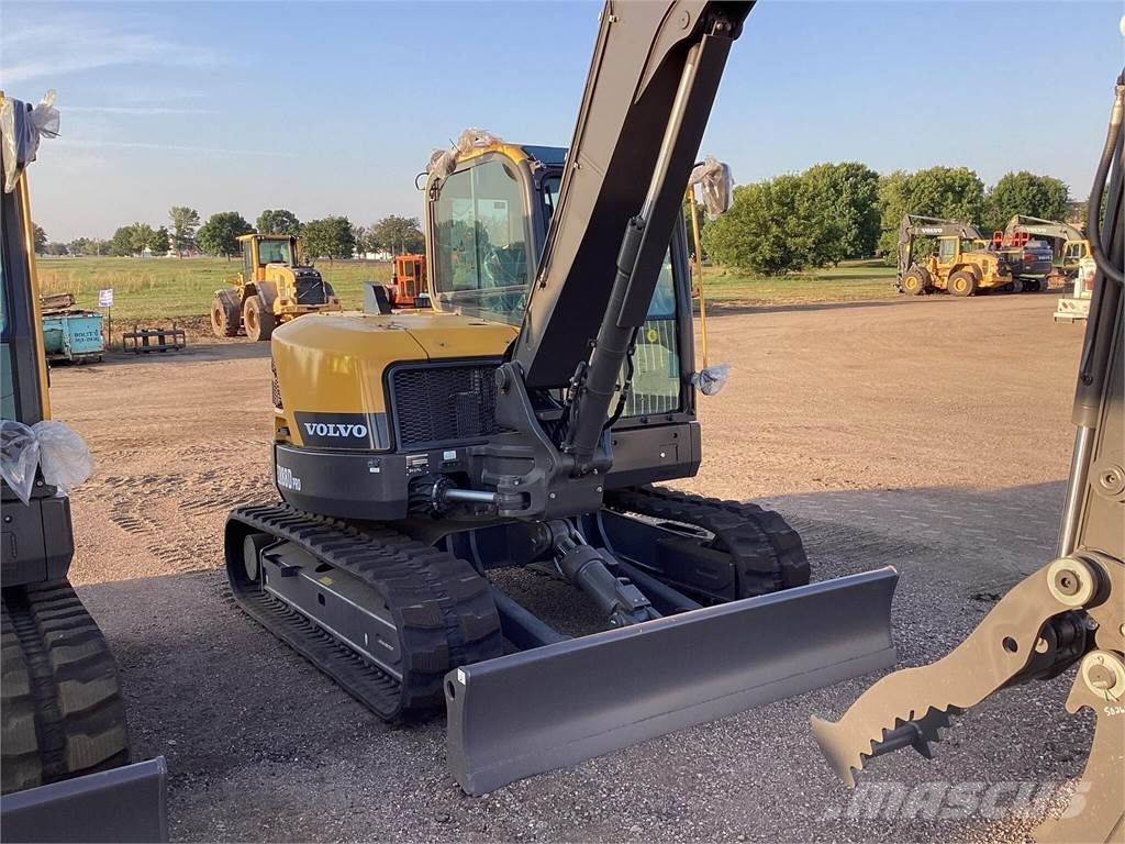 Volvo ECR88D 대형 굴삭기 29톤 이상