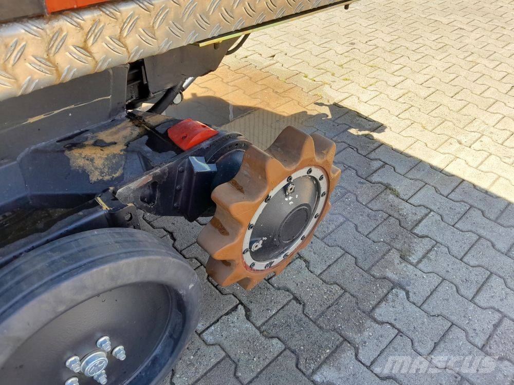 Kässbohrer Pistenbully PB 100, Snowgroomer كاسحات جليد