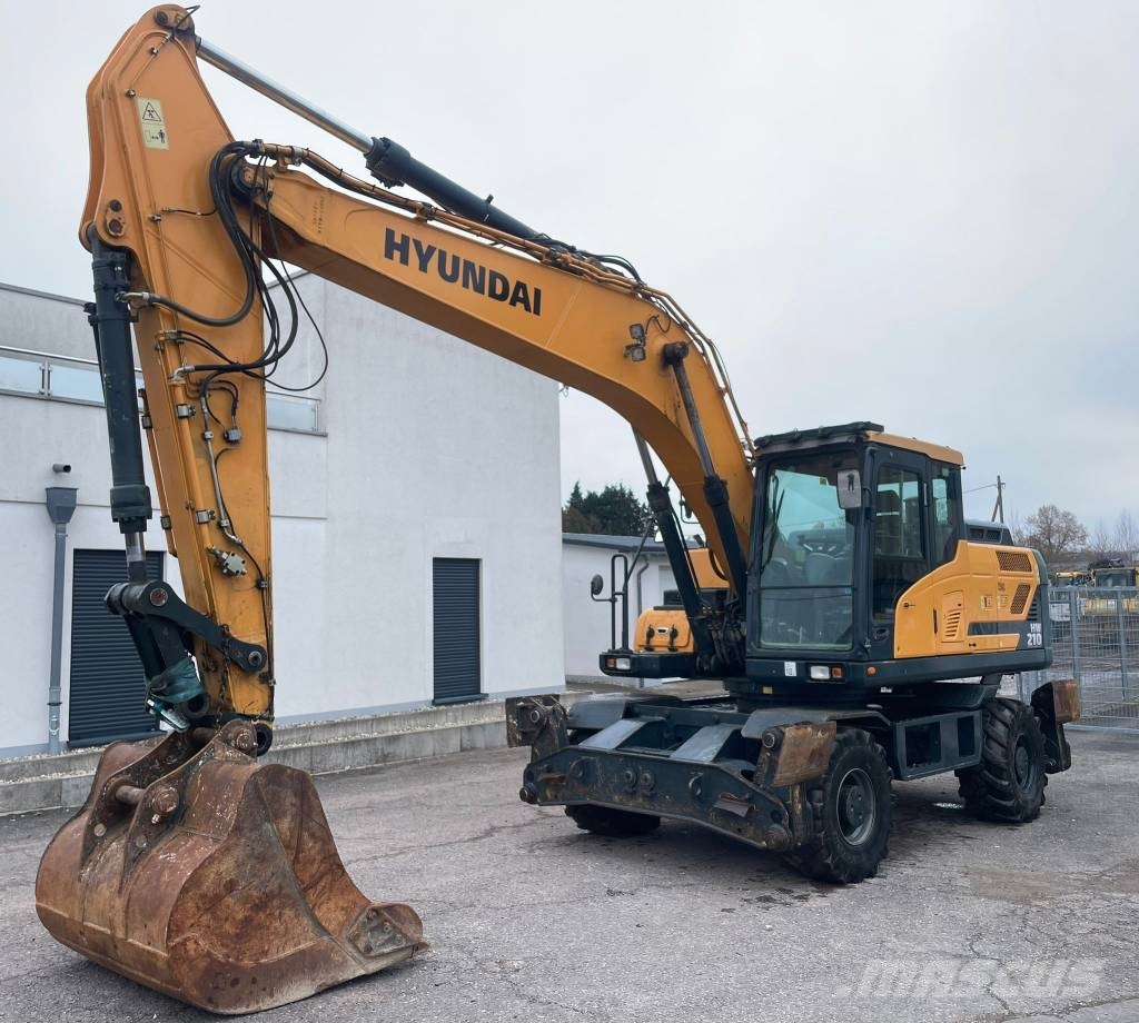 Hyundai HW 210 A Excavadoras de ruedas