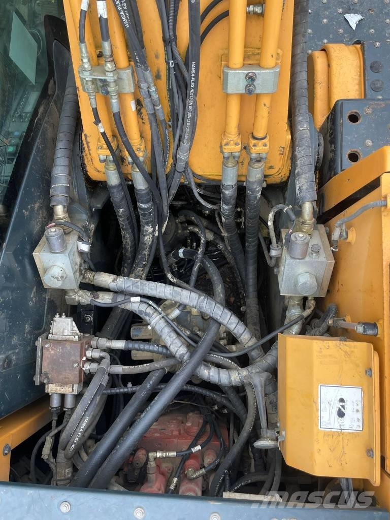 Hyundai HW 210 A Excavadoras de ruedas