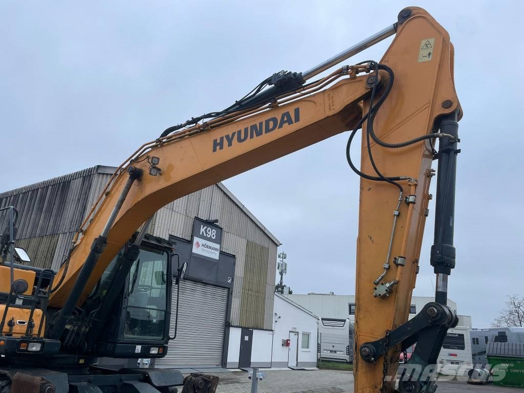 Hyundai HW 210 A Excavadoras de ruedas