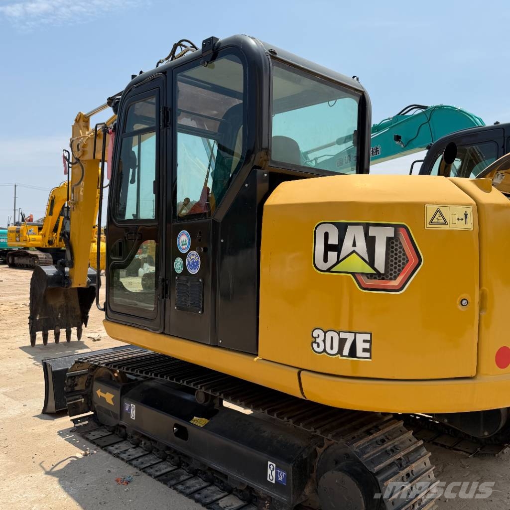 CAT 307e 대형 굴삭기 29톤 이상