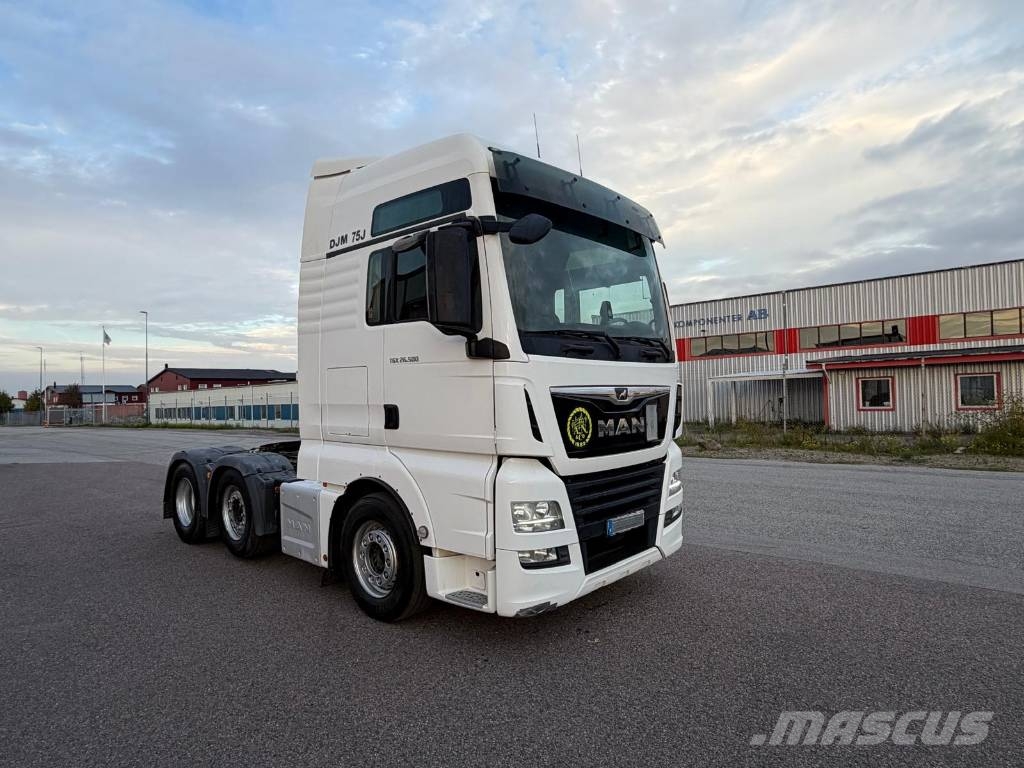 MAN TGX 26.500 6X2 Vetopöytäautot