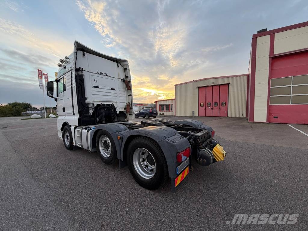 MAN TGX 26.500 6X2 Vetopöytäautot