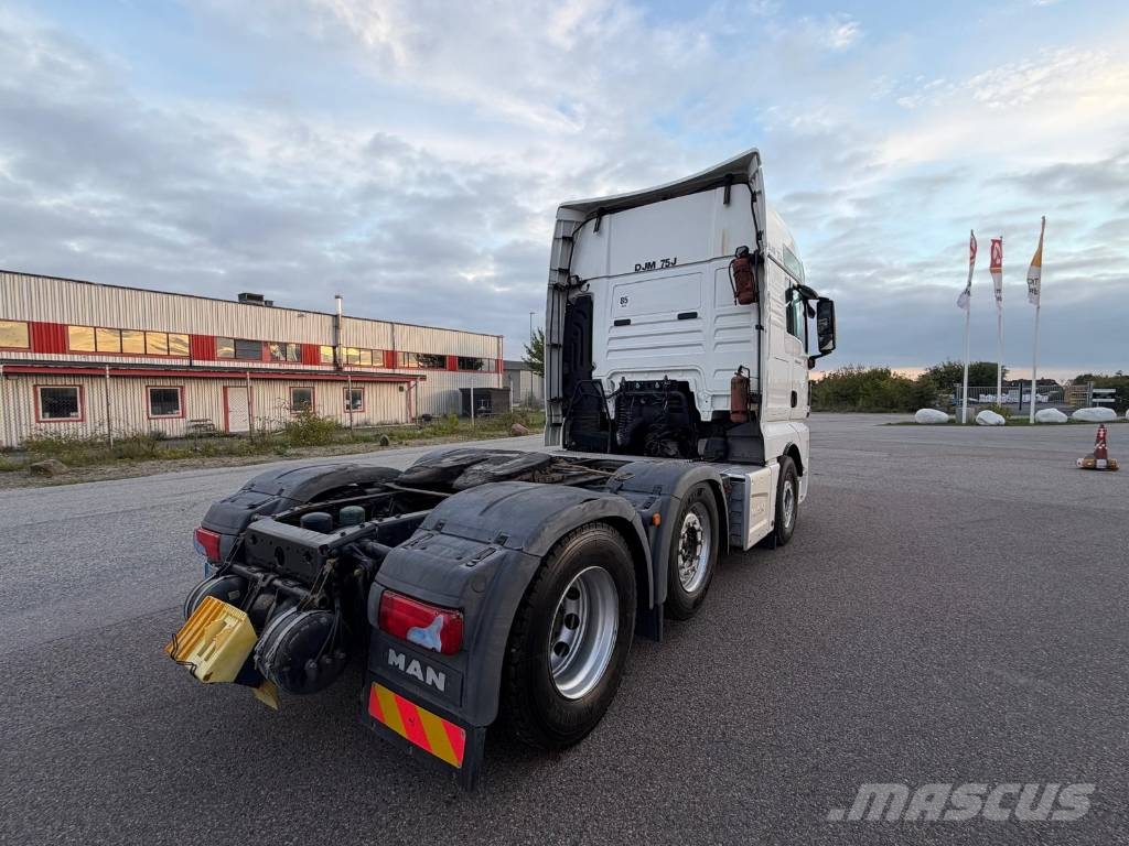 MAN TGX 26.500 6X2 Vetopöytäautot
