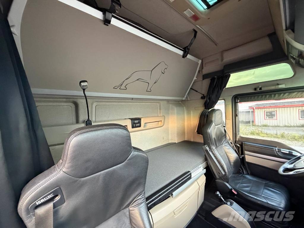 MAN TGX 26.500 6X2 Vetopöytäautot