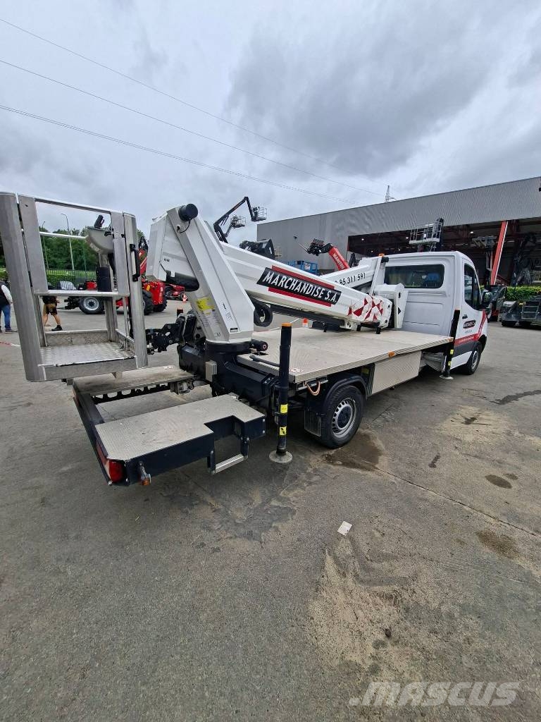 VERSALIFT VTX 240 Autoplošiny
