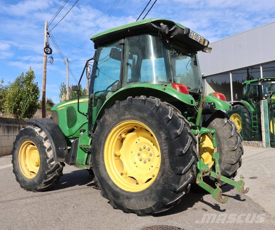 John Deere 5090 M Traktoren