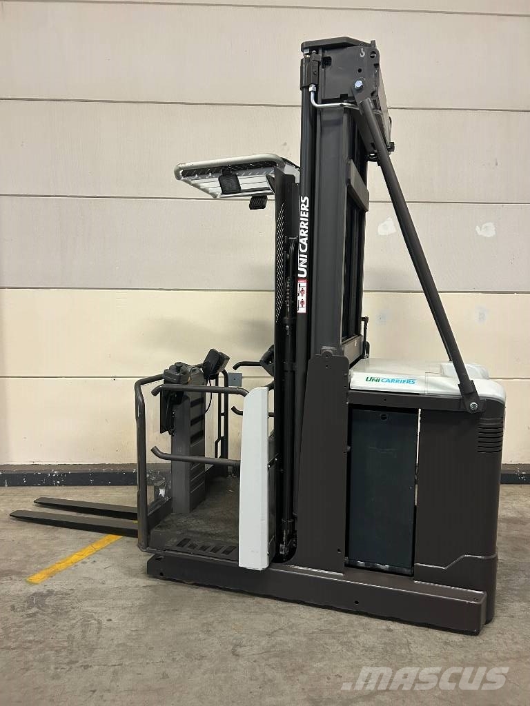 UniCarriers EPM100DTFVI655 معدات الرفع عالي المستوى