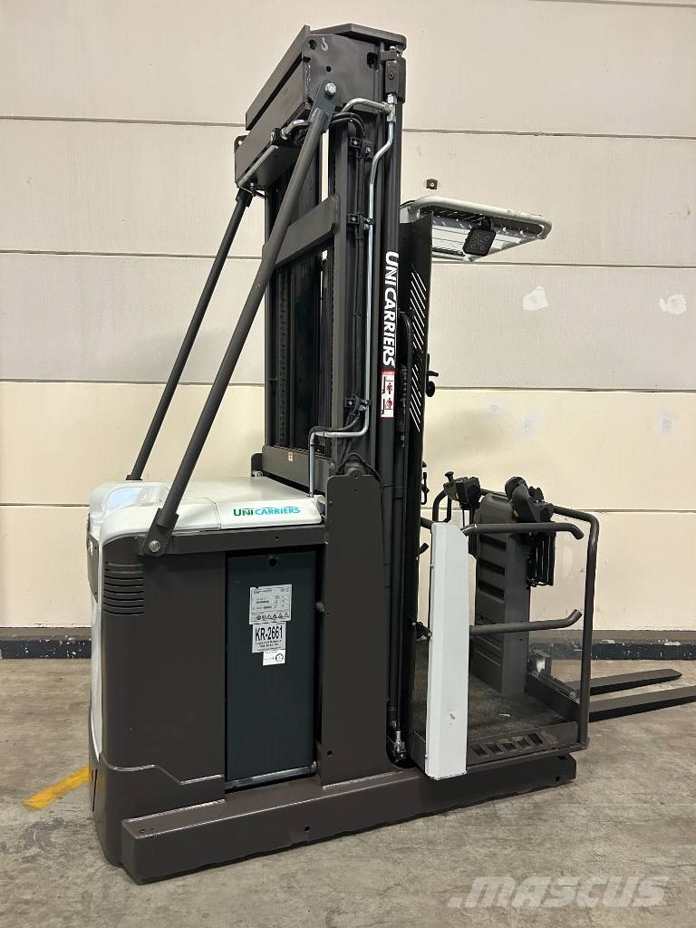 UniCarriers EPM100DTFVI655 معدات الرفع عالي المستوى