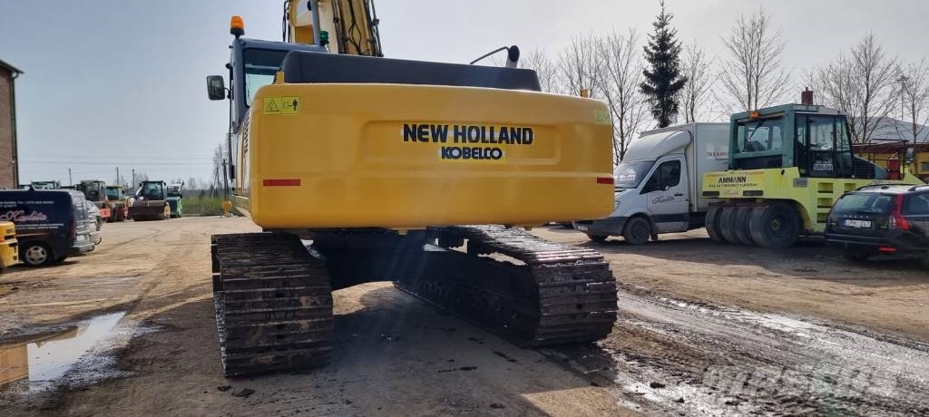 New Holland E 385 Raupenbagger