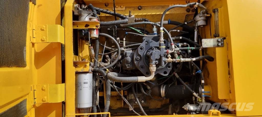 New Holland E 385 Raupenbagger