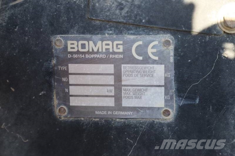 Bomag BW 225 D-3 Twin drum rollers