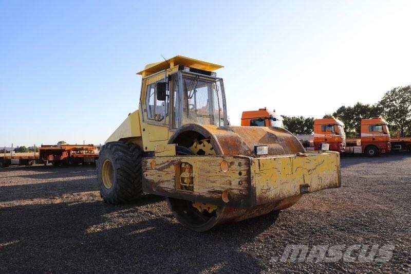 Bomag BW 225 D-3 Twin drum rollers