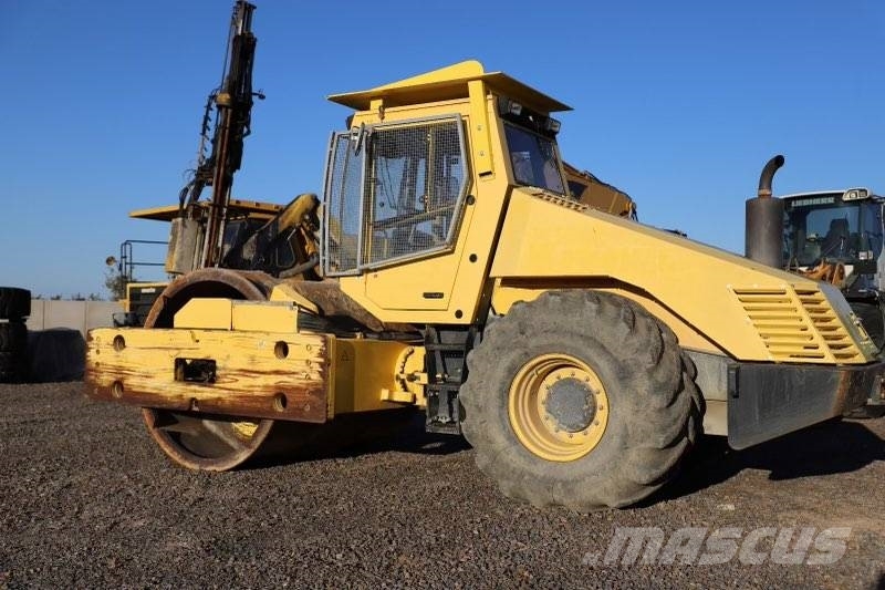 Bomag BW 225 D-3 Twin drum rollers