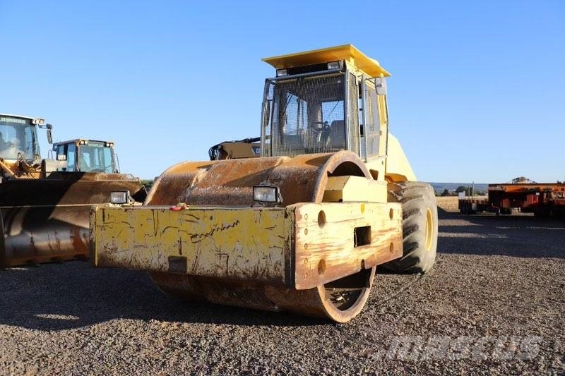 Bomag BW 225 D-3 Twin drum rollers