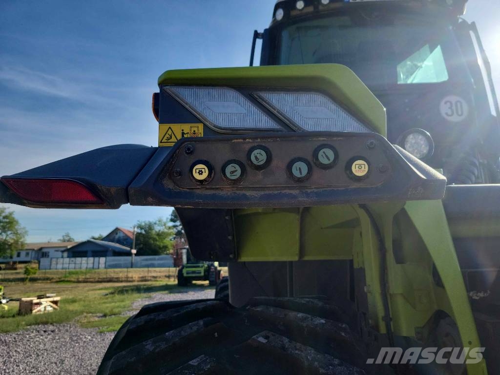 CLAAS Xerion 5000 Trac TS Трактори