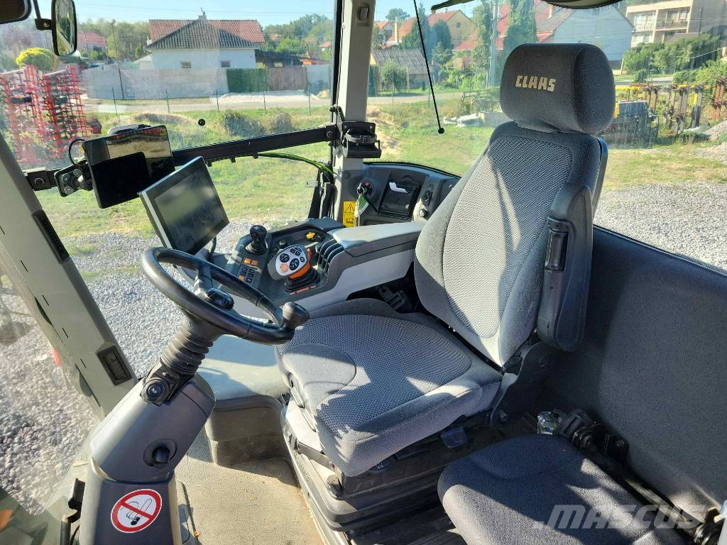 CLAAS Xerion 5000 Trac TS Трактори