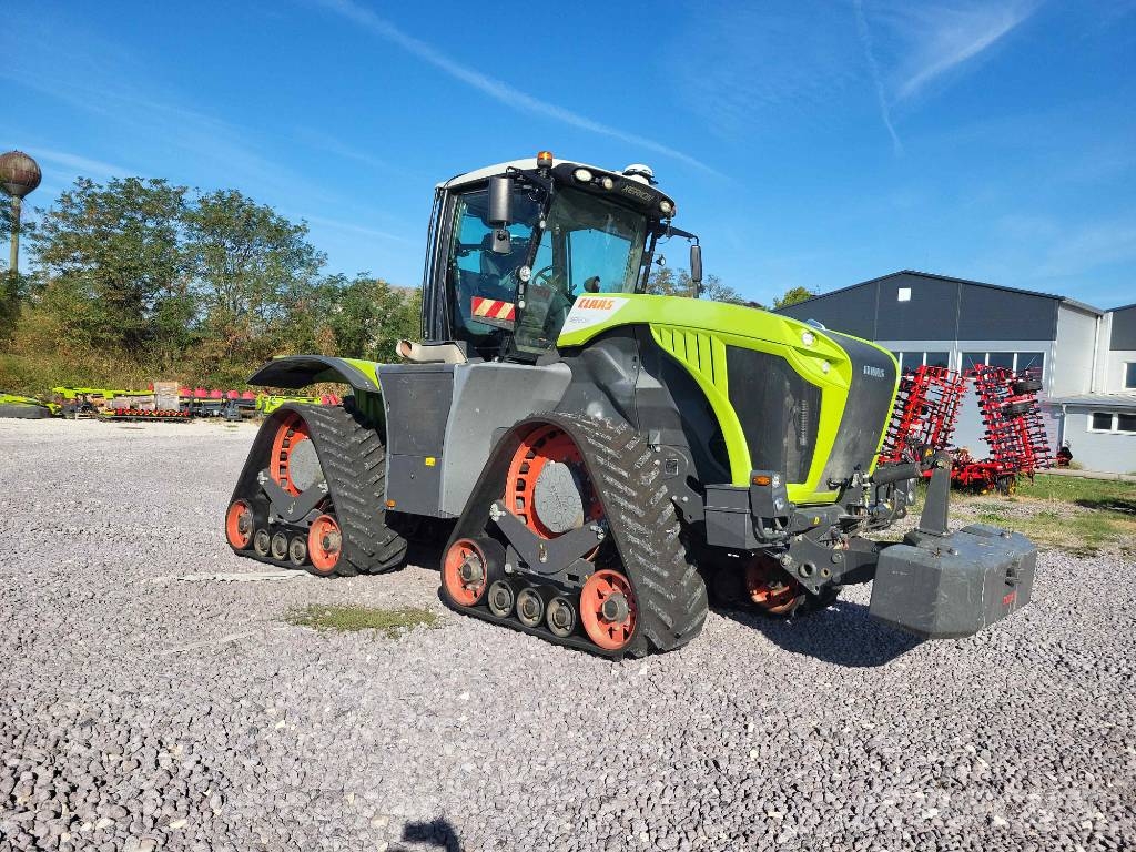 CLAAS Xerion 5000 Trac TS Трактори