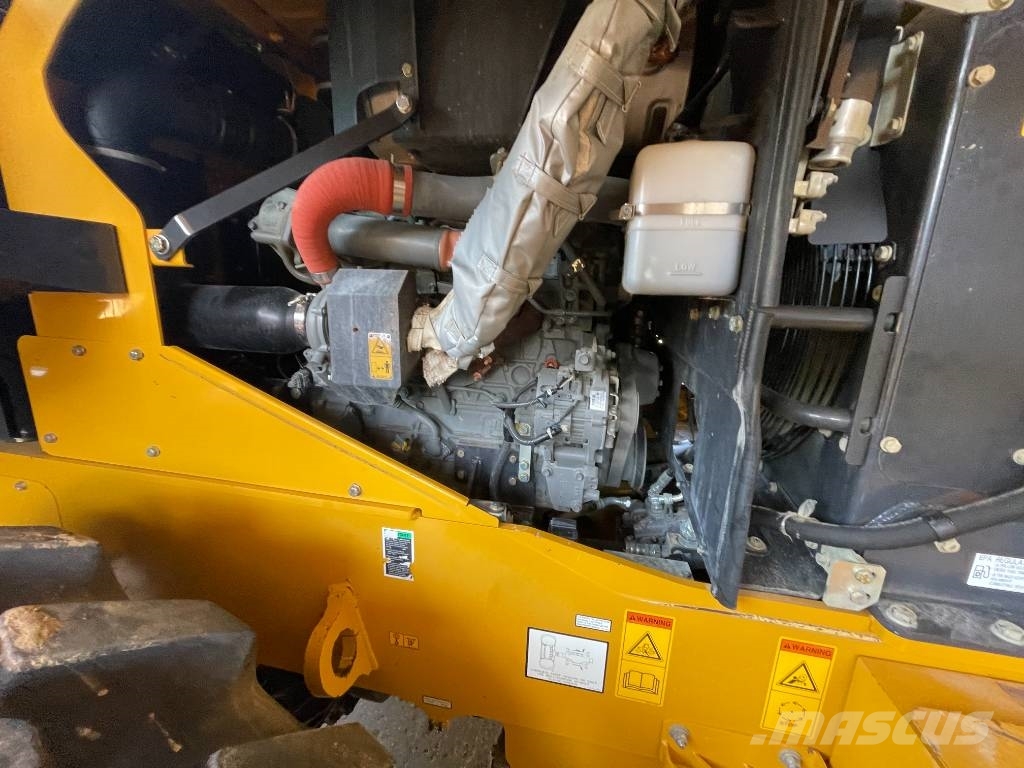 Kawasaki 67 Z 7 轮式装载机