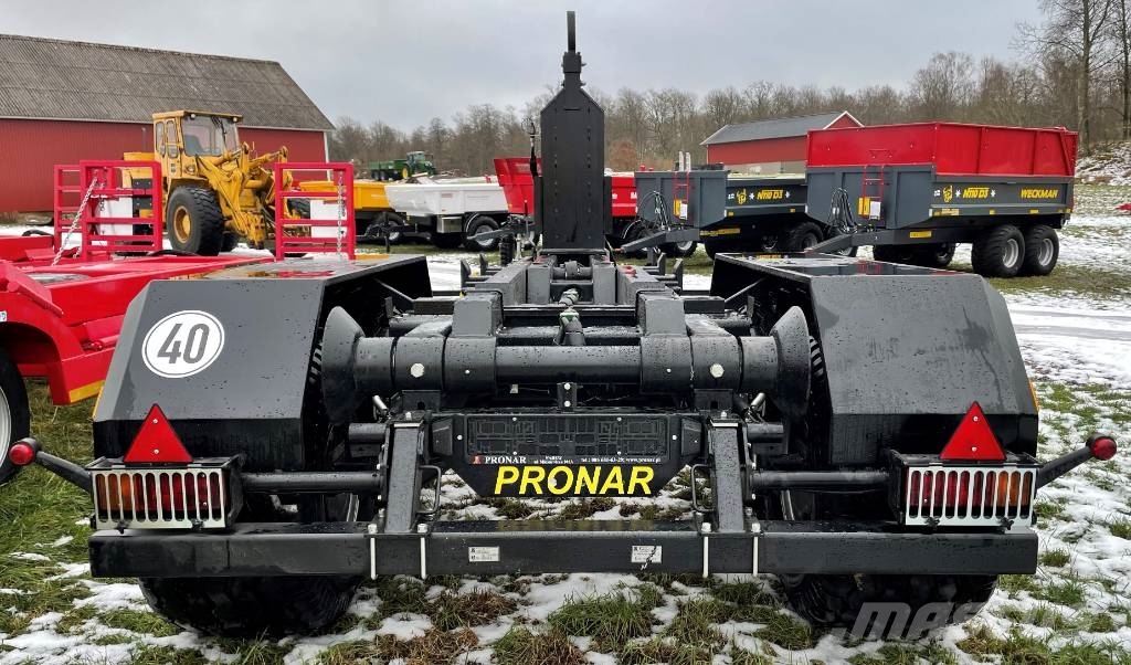 Pronar Lastväxlare T-185 12 ton Hook lift trailers